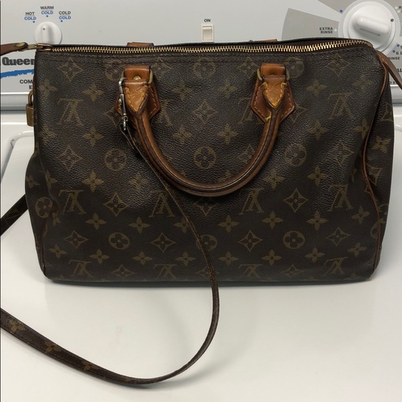 Louis Vuitton - Picture 2 of 5